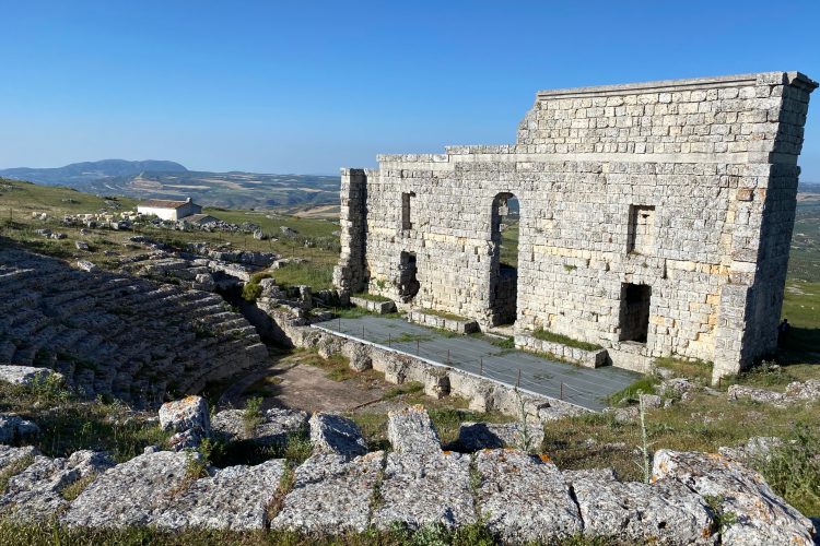 La Consejería de Cultura celebra las Jornadas Europeas de Arqueología con visitas digitales al yacimiento de Acinipo