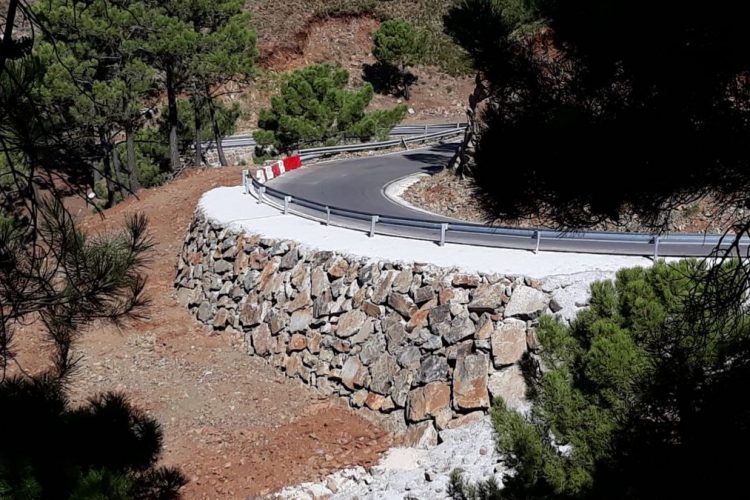 La Diputación destina 400.000 euros para evitar desprendimientos en las carreteras de Jubrique y Genalguacil