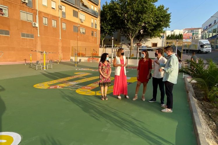 Reabren el parque familiar del Olivar de las Monjas tras las mejoras realizadas en este espacio