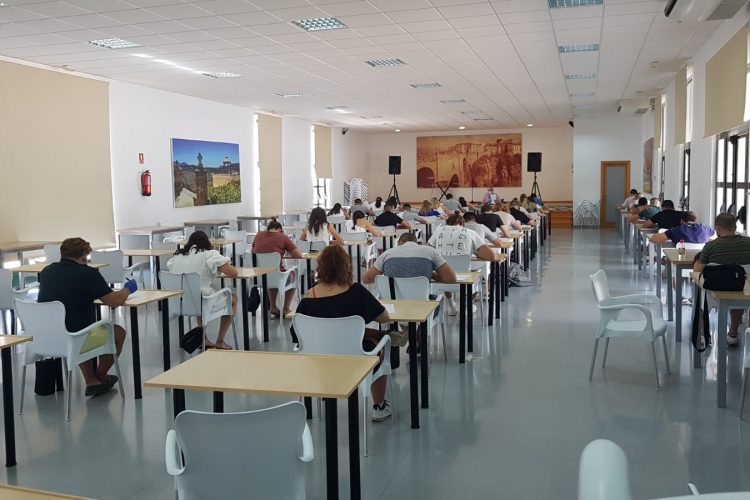 El Ayuntamiento habilita el Centro de Mayores para que 200 alumnos puedan examinarse del carné de conducir