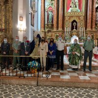 Autoridades civiles y militares han asistido al acto.