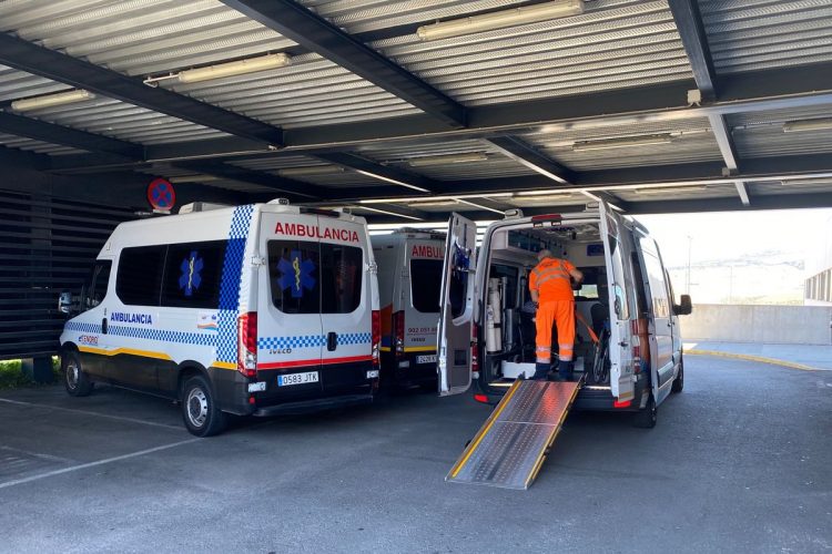 La Junta adjudica el servicio de ambulancias para el Área Sanitaria Serranía