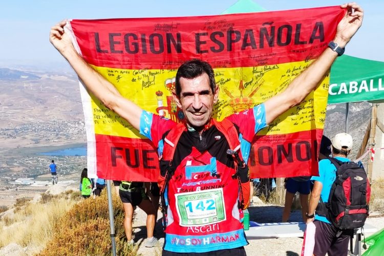 El veterano corredor rondeño Fede Sáenz queda segundo en Campeonato de Andalucía de Carreras Verticales