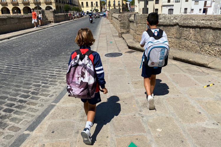 La Delegación Territorial de Educación descarta, de momento, cerrar los colegios de Ronda por el aumento de casos Covid