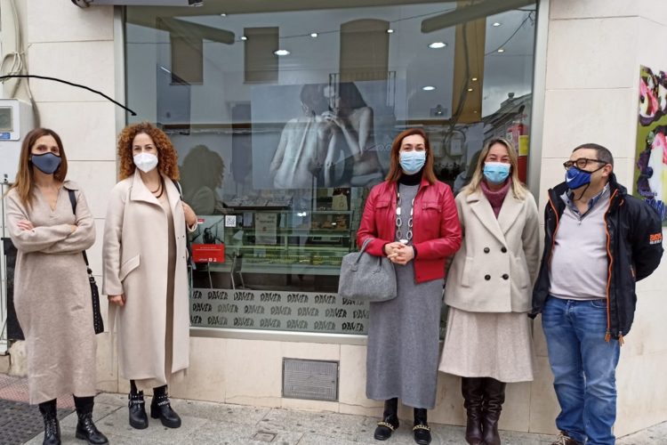 ‘Mujeres al frente’ una exposición fotográfica que se puede disfrutar en comercios de Ronda