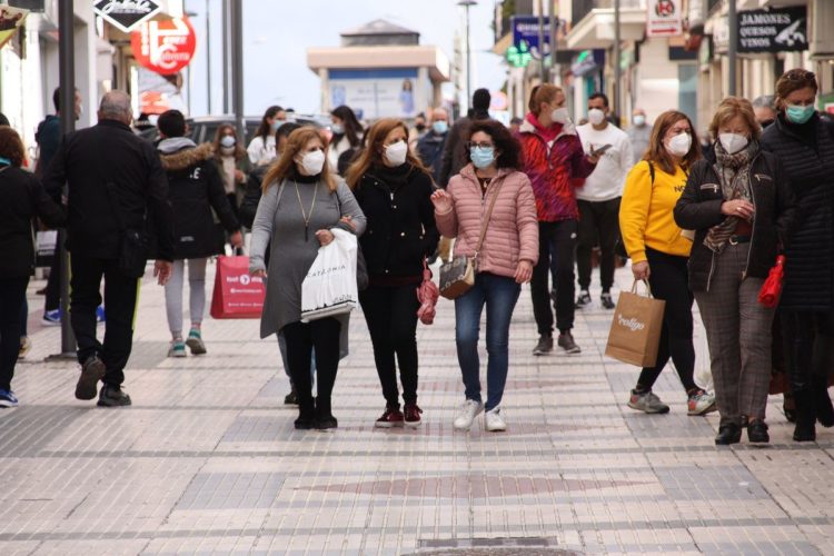 Ronda afronta este sábado el cierre de los comercios no esenciales con 36 contagios más y otro fallecimiento