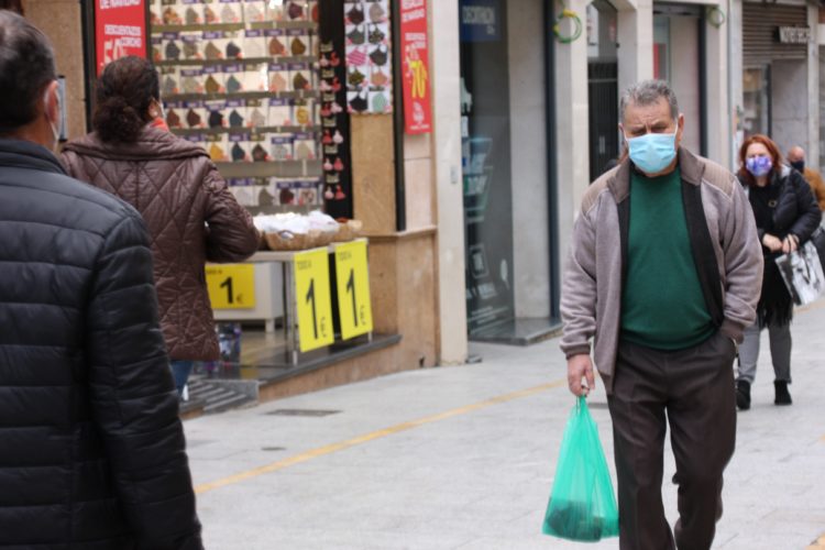 El Área Sanitaria Serranía registra un nuevo fallecimiento por Covid y los casos activos bajan a 76