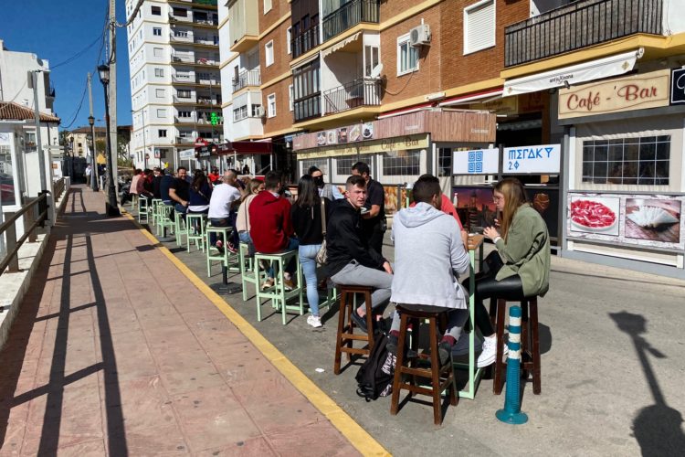 Ronda recupera la actividad económica de forma tímida tras autorizarse la reapertura de los comercios