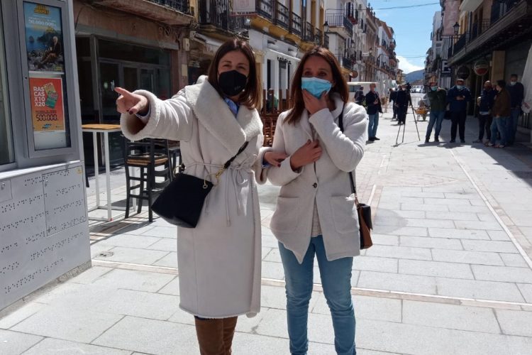 Finalizan las obras de remodelación de la solería del primer tramo de calle Espinel y calle Los Remedios