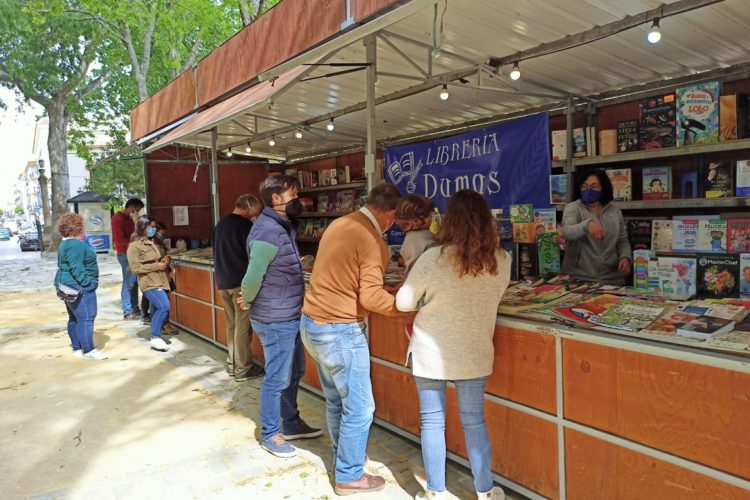 La Alameda del Tajo acogerá hasta el 2 de mayo La Feria del Libro de Ronda