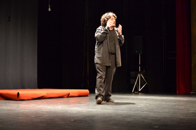 Representan en el teatro municipal Vicente Espinel ‘Lear’, una de las principales tragedias de William Shakespeare