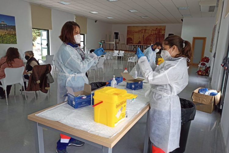 Los casos activos por Covid vuelven a superar el centenar en el Área Sanitaria Serranía