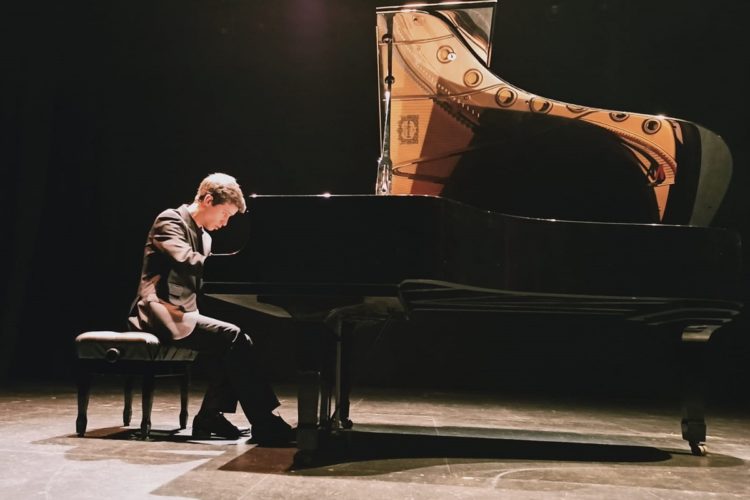 El pianista rondeño Martín Guerrero trae la música de Schumann, Beethoven y Debussy al Teatro Vicente Espinel