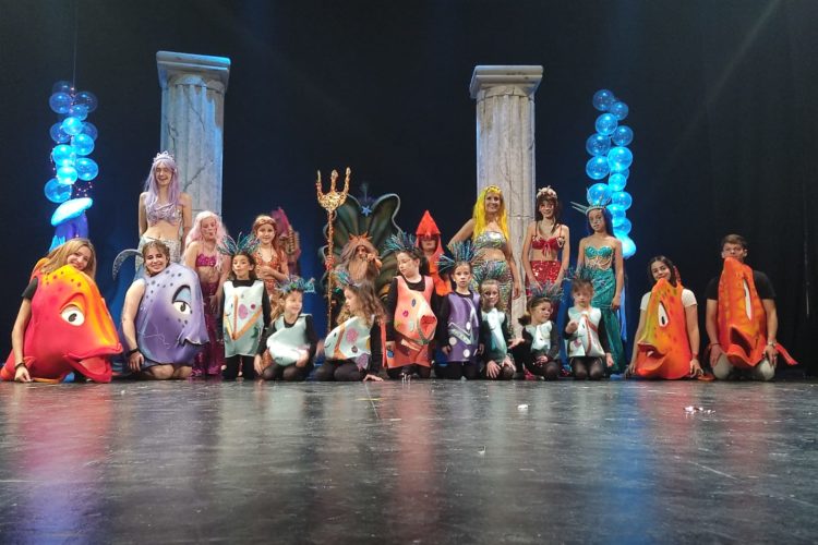 Entre Banbalinas pone en escena en el Teatro Espinel el musical ‘La Sirenita’, con gran asistencia de público