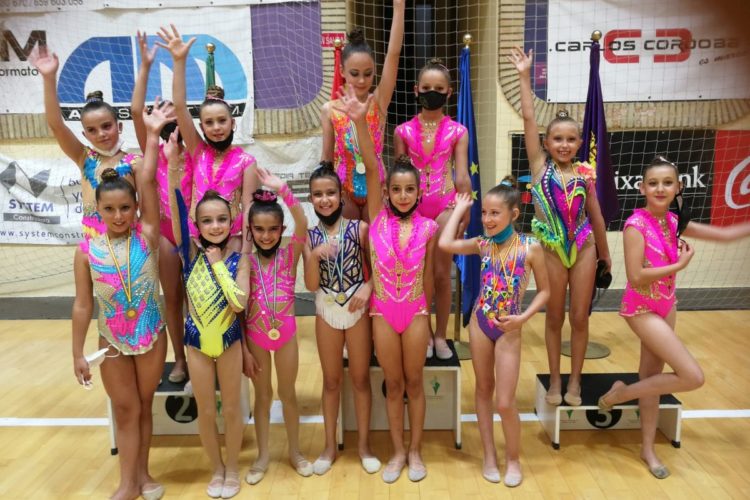 Las gimnastas del Club Agra se traen numerosas medallas del campeonato de Jaén