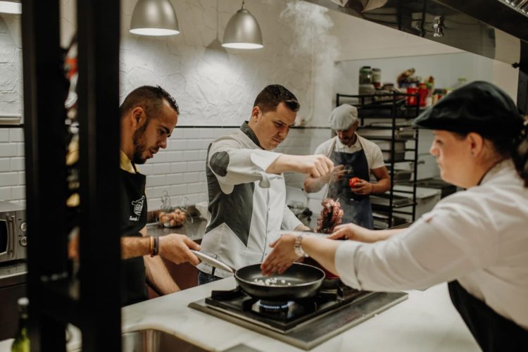 El cocinero Miguel Herrera promocionará la gastronomía de Ronda en el Gran Mercado de Sabor a Málaga