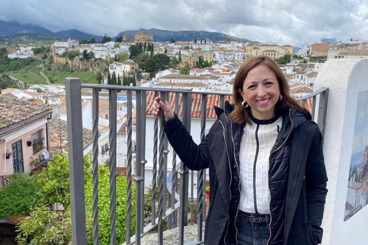 Patricia Navarro, delegada del Gobierno andaluz: «El objetivo es tener abierto el Centro Sociosanitario en esta legislatura»