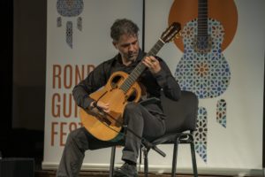 El guitarrista Manuel de la Luz.