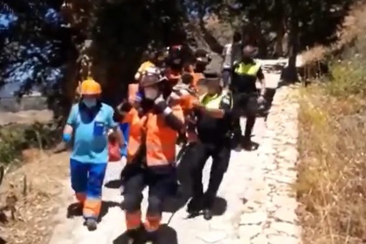 Rescatan a una mujer en la vía ferrata del Tajo tras sufrir una caída y fracturarse el tobillo