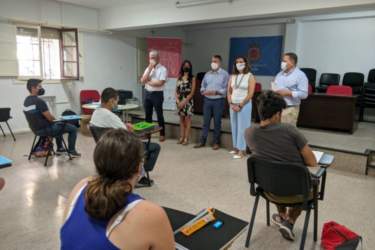 Ronda inicia hoy el curso de ‘Atención en sala en restaurante bar’ del programa enRédateMás