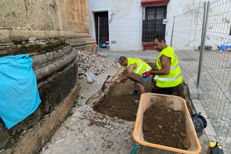 Aparecen restos de la época musulmana junto a la colegiata de Santa María la Mayor