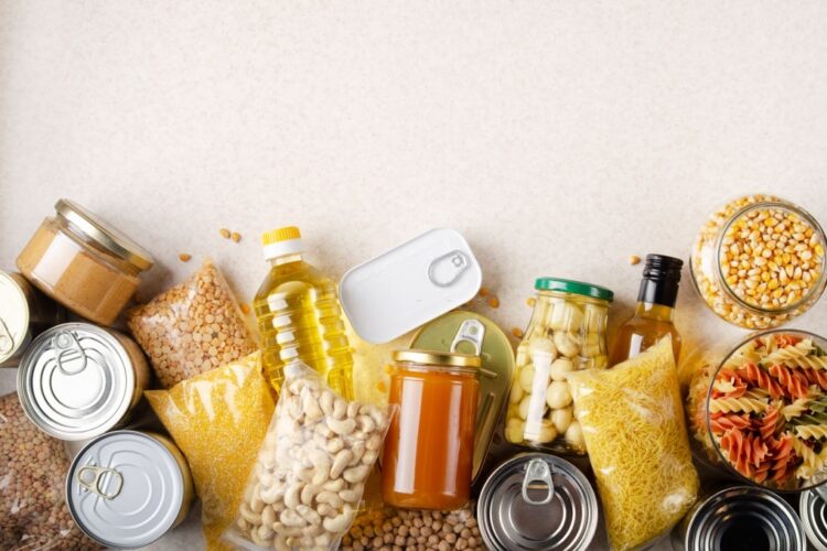 10 alimentos que no necesitan estar en la nevera (aunque siempre se colocan allí)