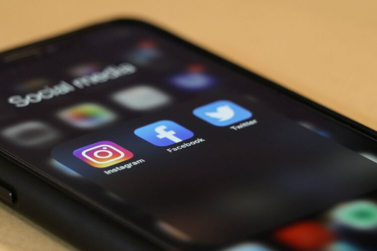 Las redes sociales, hacia un mayor control del menor