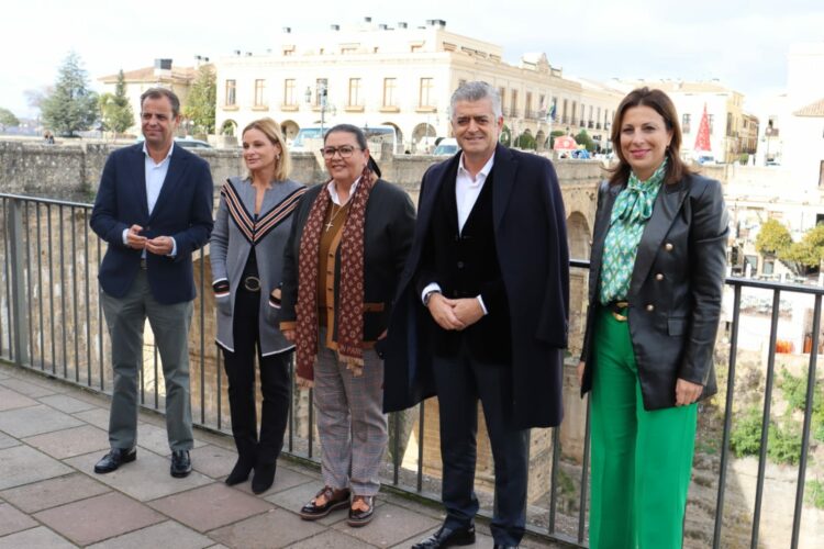 María del Monte y Modesto Barragán darán las campanadas desde Ronda para toda Andalucía con Canal Sur