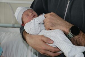 Francisco ha sido el primer niño en nacer este año en la Serranía.