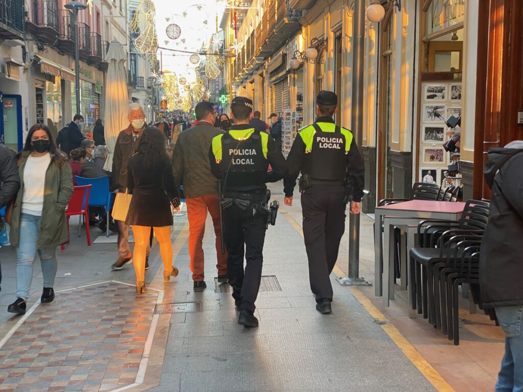 Fallecen otras dos personas por Covid en la Serranía y los casos activos siguen por encima de mil