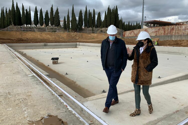 La nueva piscina de Ronda, al 65% de su desarrollo y lista para el verano