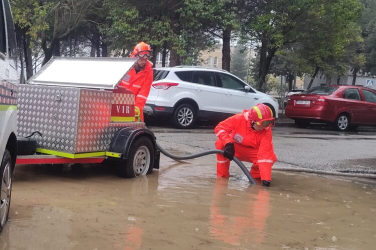 Aemet amplía al jueves la alerta naranja en la Serranía al repetirse las intensas lluvias durante toda la jornada