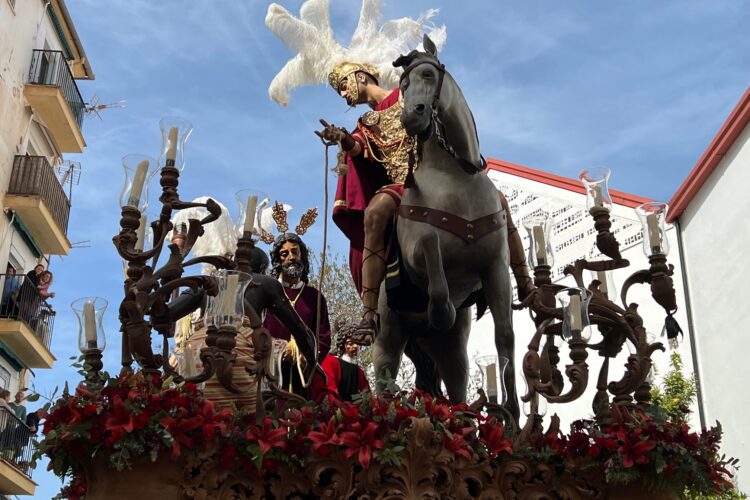 La espera ha merecido la pena: El Prendimiento ha llenado las calles de Ronda de sentimientos y de fe