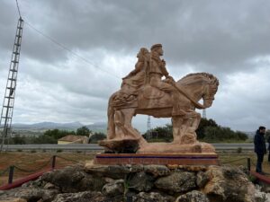 Junto a la carretera de Algeciras.