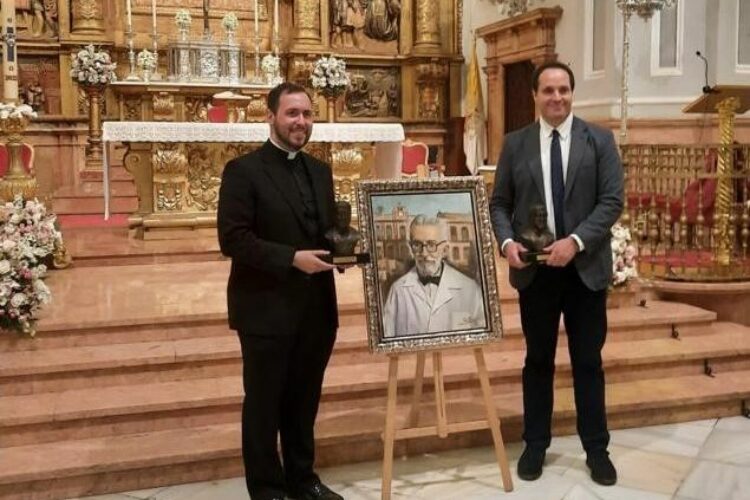 Conceden al sacerdote rondeño Salvador Aguilera la distinción «Gálvez Ginachero»