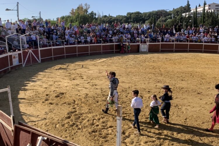 Buen ambiente taurino el de esta tarde en el recinto ferial con Javier Orozco