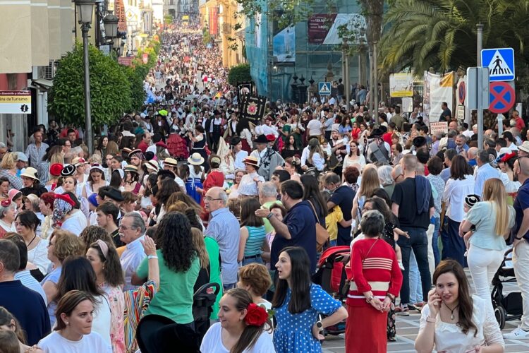 Mayo volvió y Ronda salió a las calles para recibirlo