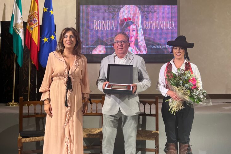 Con un gran pregón de María Dúctor y un reconocimiento al pueblo de Gaucín arranca Ronda Romántica 2022