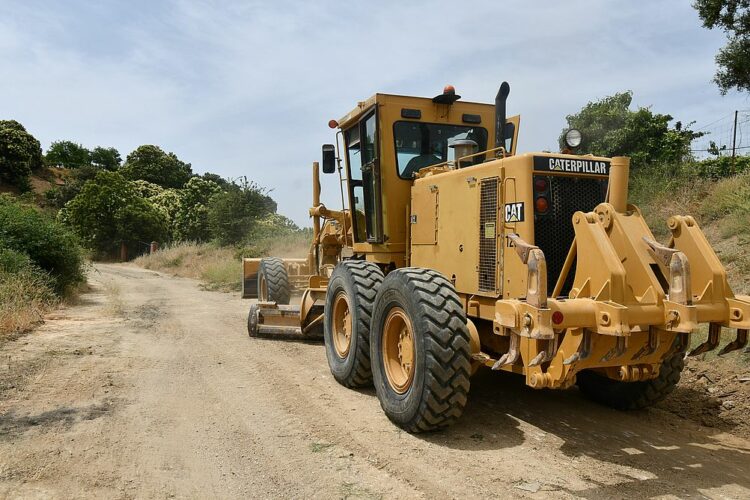 Cartajima pone en marcha un plan para mejorar sus caminos rurales