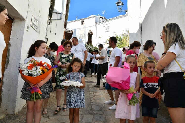 Alpandeire celebró con gran animación el día de Fray Leopoldo