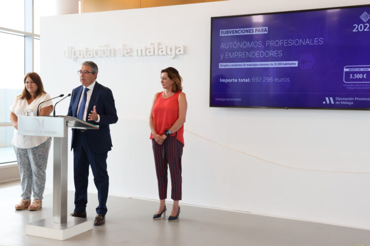 La Diputación destina 1,2 millones de euros para apoyar a los autónomos y fomentar la contratación de parados de larga duración