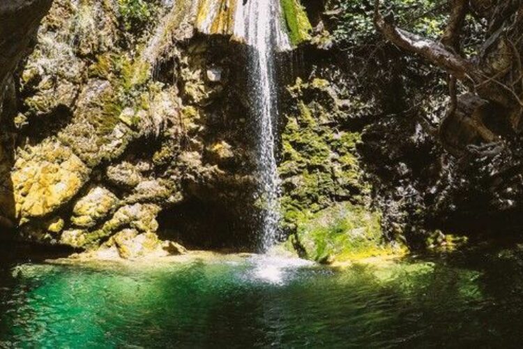 Lugares de la Serranía de Ronda donde combatir la ola de calor