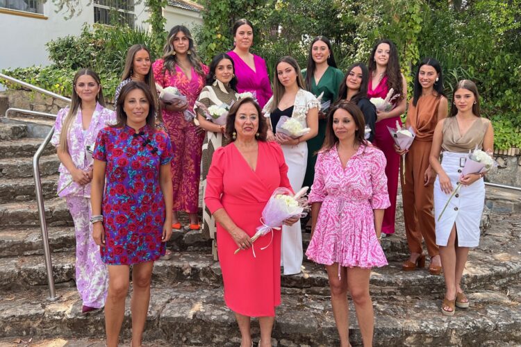 La presidenta y Damas Goyescas de 2022 son presentadas ante la prensa