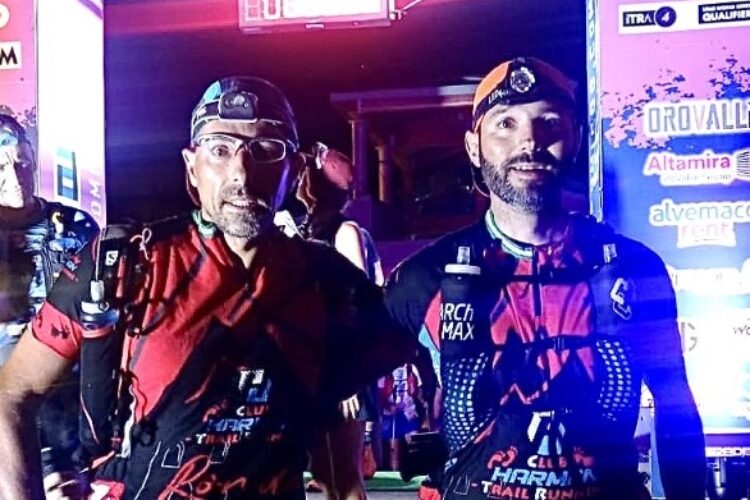 Los corredores del Club Harman Miguel Ángel Orellana y Antonio Rosillo disputaron la Ultra Trail de Asturias