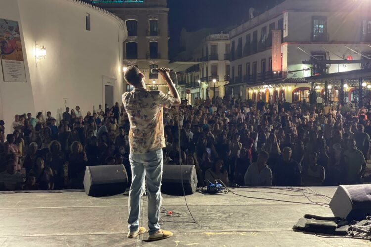 Arranca Pinsapo Sound 2022 con la música de Frank Diago y un público entregado