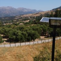 Algatocín instala un sistema de alumbrado solar en la pedanía de Salitre