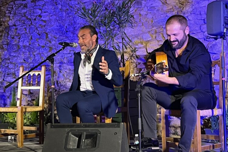 Lo mejor del cante se pudo disfrutar en las Murallas del Carmen en una noche llena de duende