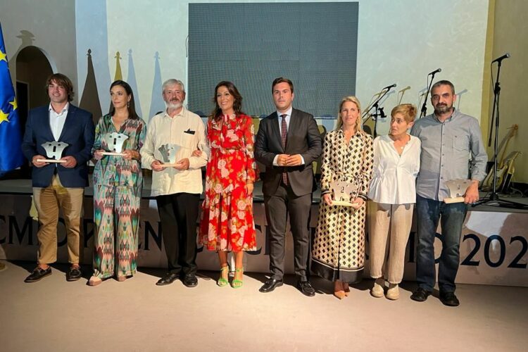 Churrería Alba, SierraVentura, Hotel Catalonia, Casa Grande de Alpandeire y Sensur reciben los premios Puente del Turismo