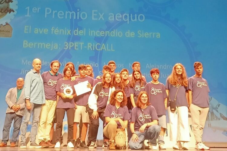 Alumnos del instituto Martín Rivero logran tres primeros premios y dos menciones en el certamen Ciencia en Acción