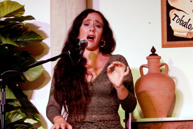 El cante y el baile embrujaron en la Peña Flamenca de Ronda